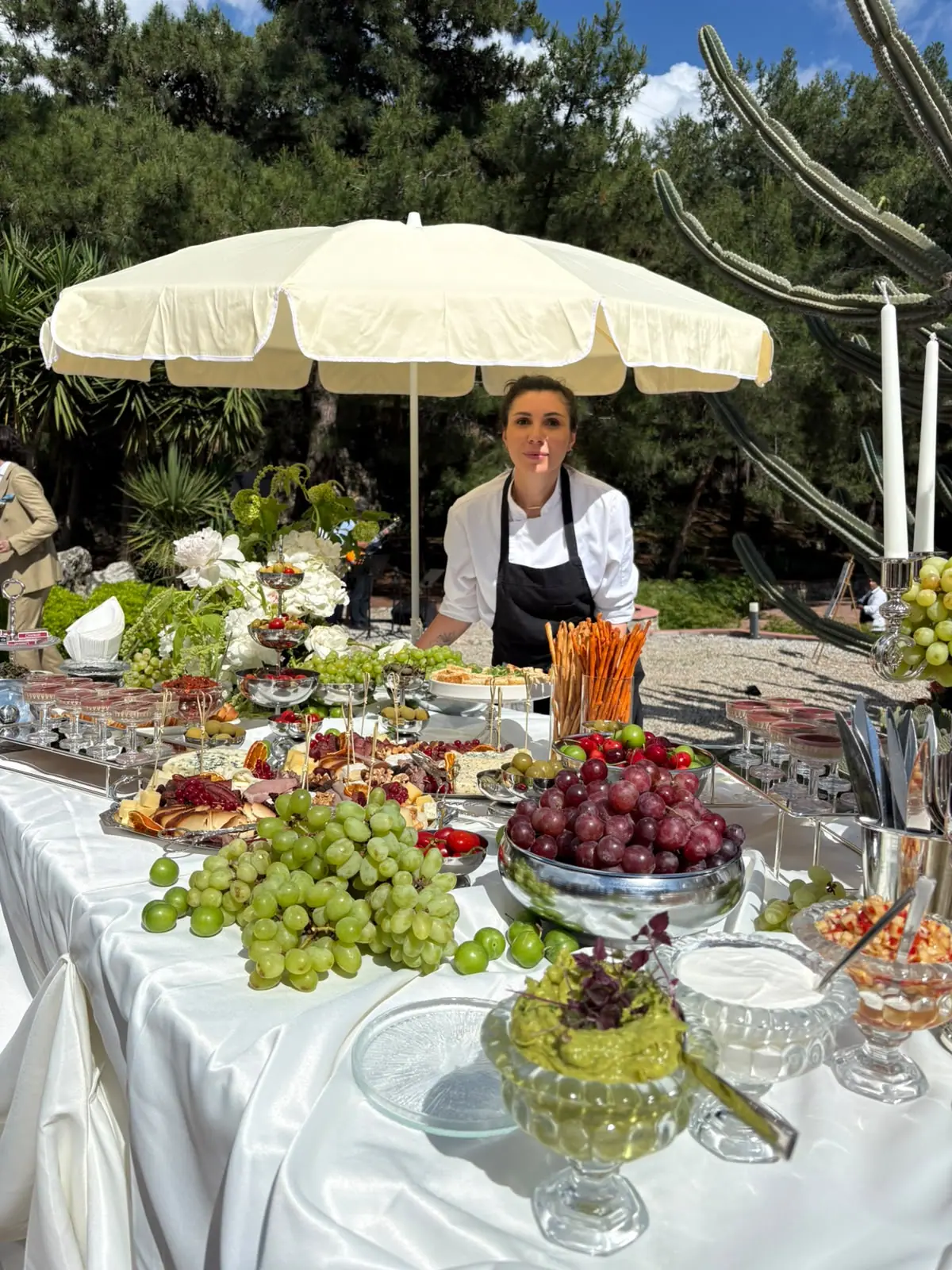 Fruit and meze buffet under a parasol, chef Birnur